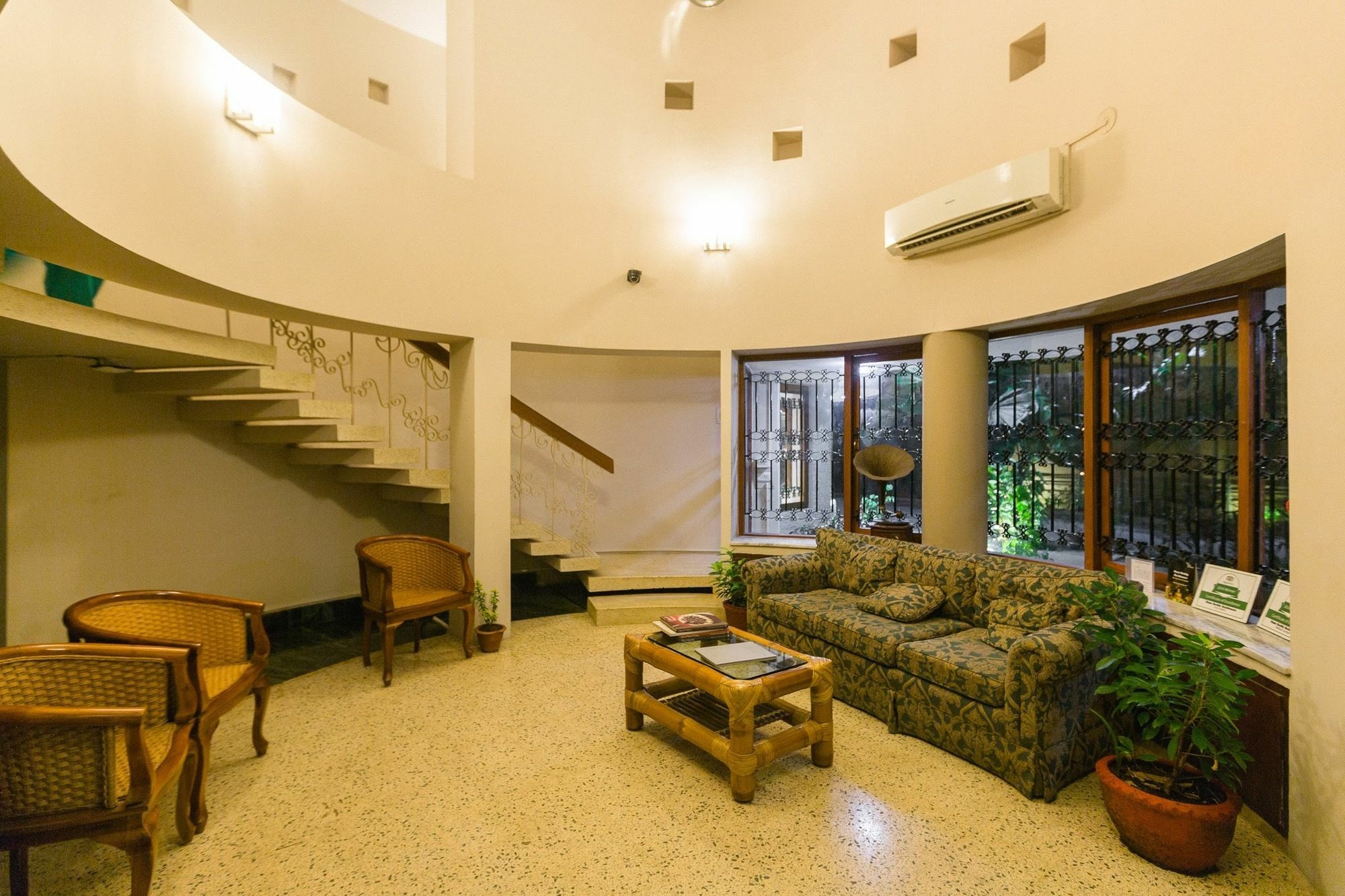 Hanu Reddy Residences Poes Garden Τσενάι Εξωτερικό φωτογραφία